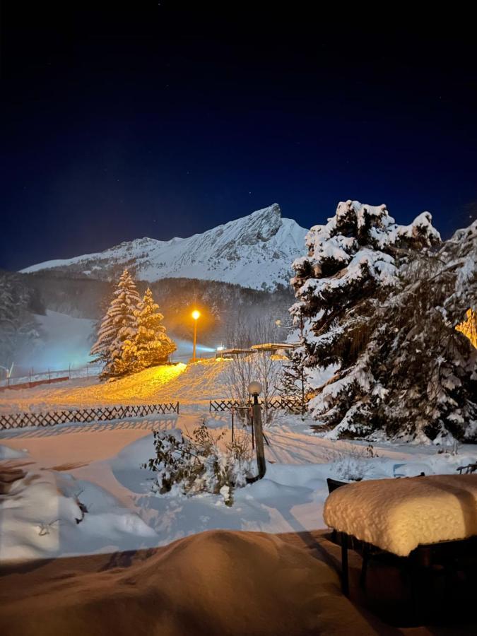 Maison L'Aiguille - 2 Appartements, 5 Chambres Et Table D'Hotes Au Pied De La Montagne A La Station De Laye Екстериор снимка